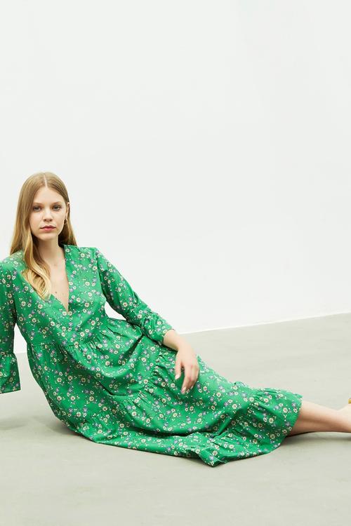  ÇİÇEK BASKILI MİDİ ELBİSE