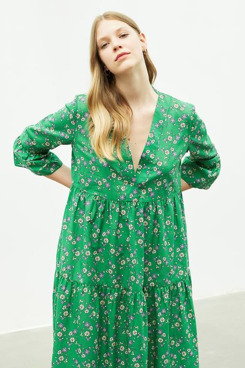  ÇİÇEK BASKILI MİDİ ELBİSE