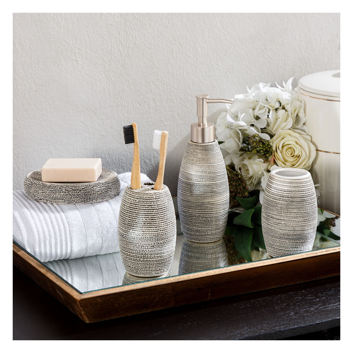 SUNSET 4'LÜ KUTULU BANYO SETİ