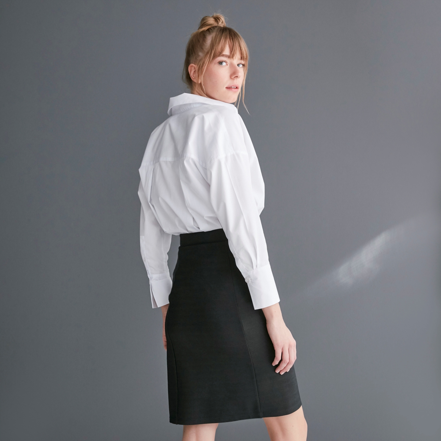 YIRTMAÇ DETAYLI KALEM ETEK