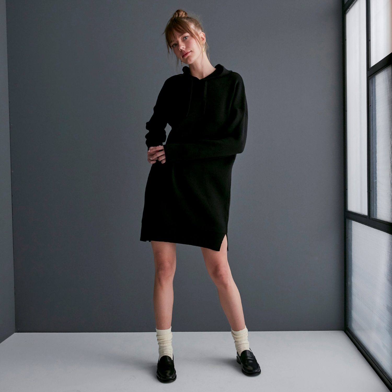 MİDİ KAPÜŞONLU ELBİSE