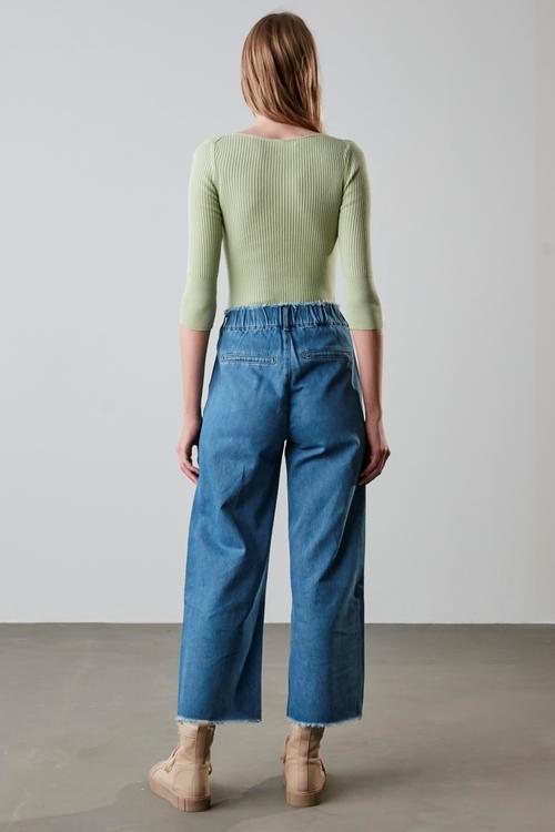  KAYIK YAKA TRİKO KAZAK