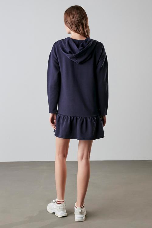  KAPÜŞONLU PİLELİ ÖRME MİNİ ELBİSE