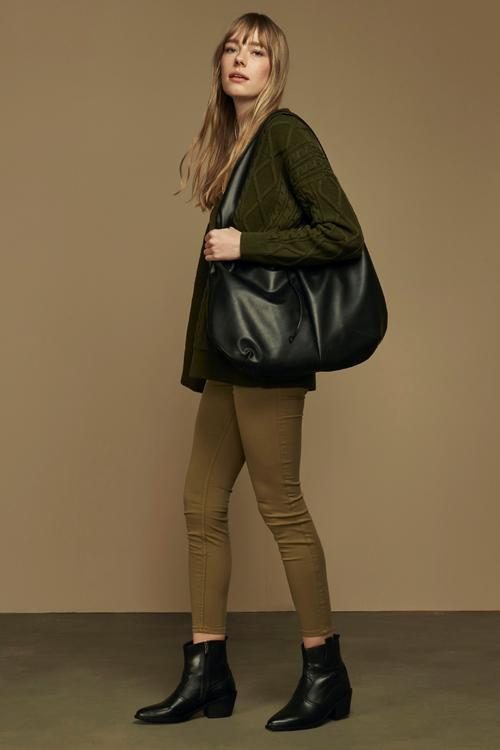  ŞAÇ ÖRGÜLÜ TRİKO HIRKA