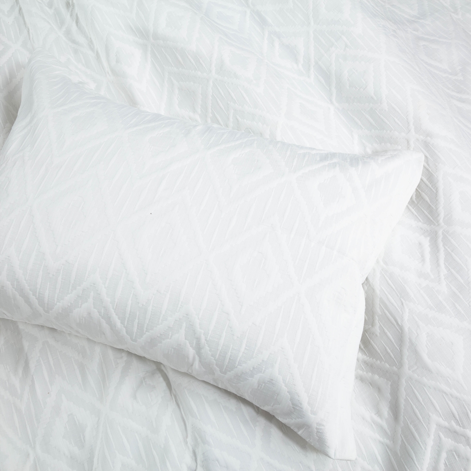 MUCA WAVE BEYAZ YATAK ÖRTÜSÜ TEK K. 180X240