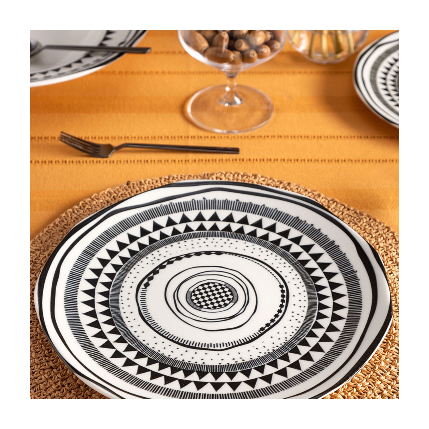 BLACK CHIC MAKARNA TABAĞI 28 CM