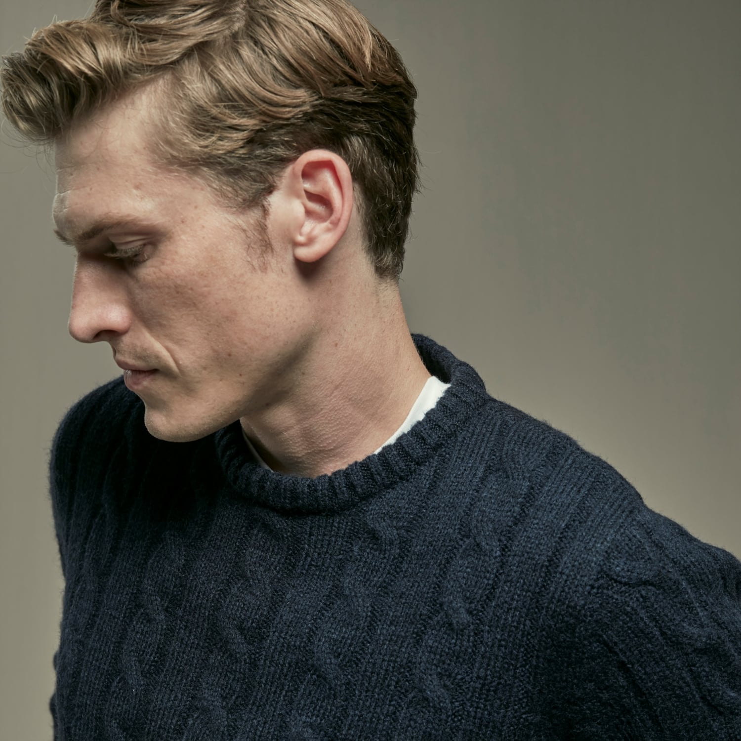 BİSİKLET YAKA ÖRGÜ DETAYLI KAZAK