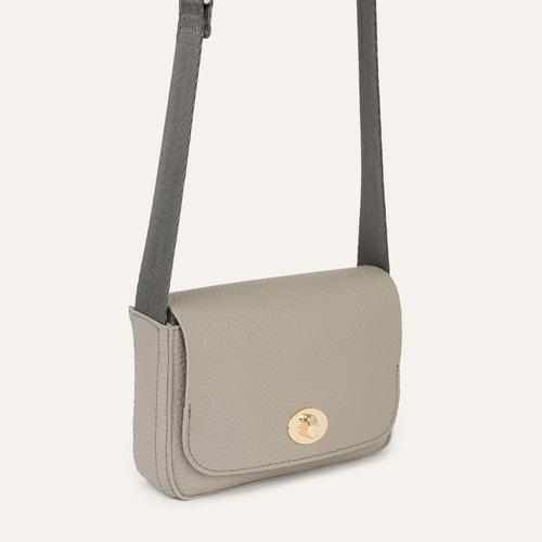  SUNİ DERİ OMUZ ÇANTASI