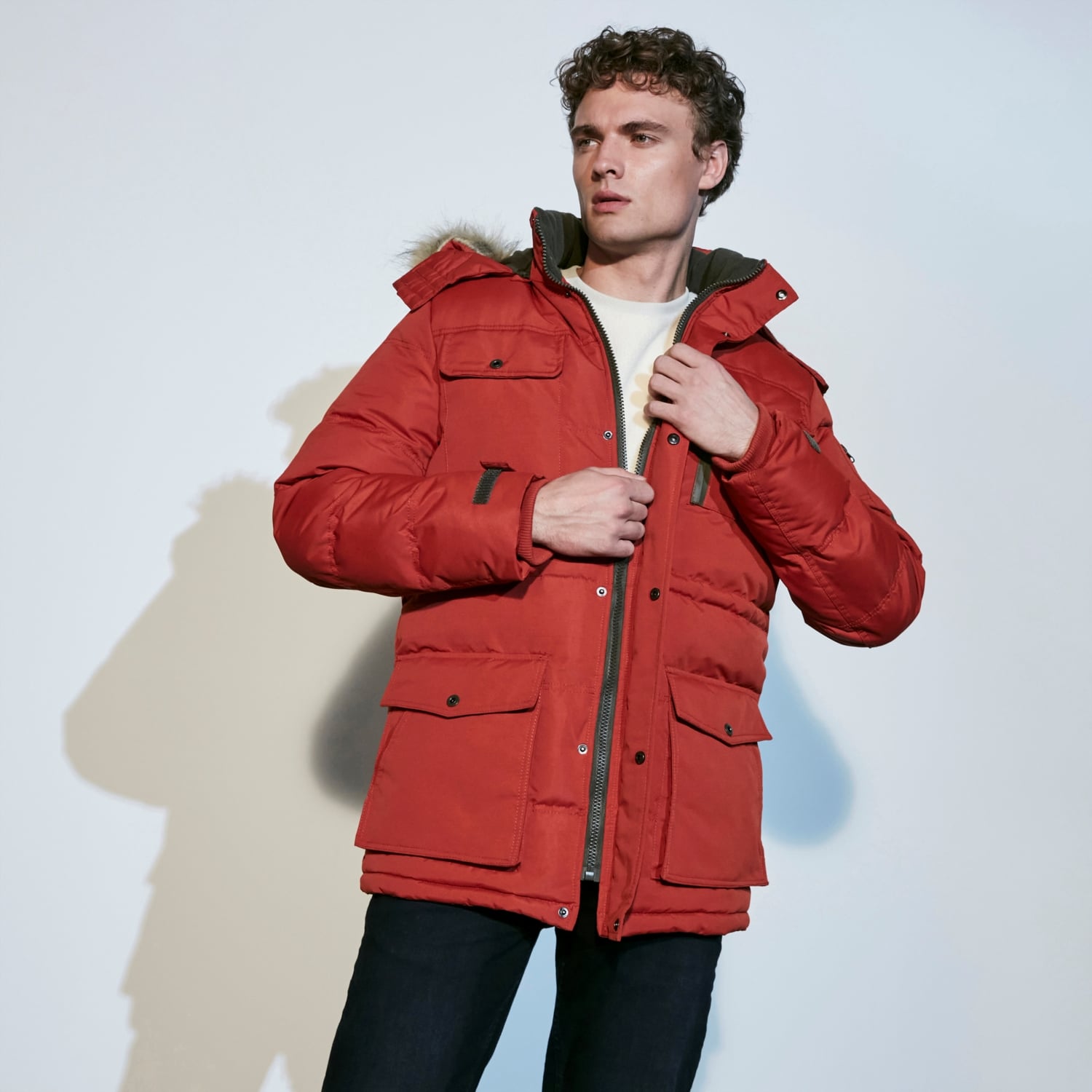 KAPÜŞONLU ŞİŞME PARKA