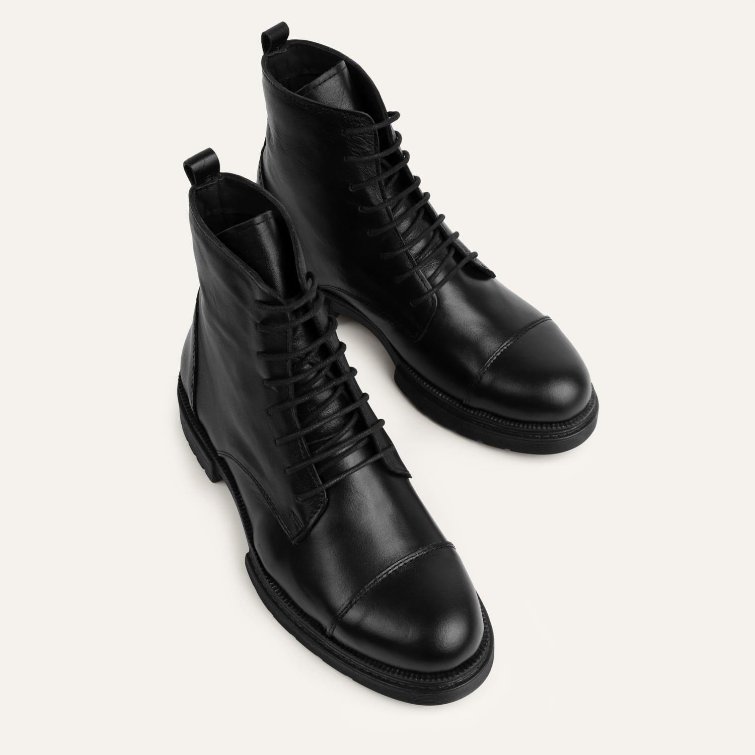 BAĞCIKLI HAKİKİ DERİ BOT