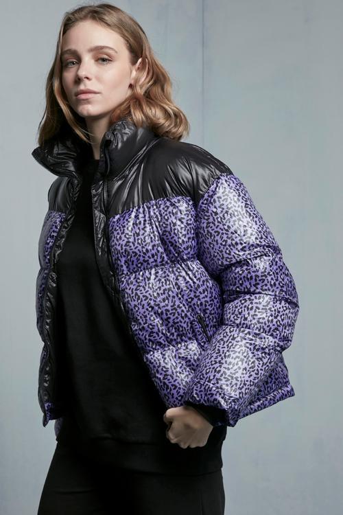 DİK YAKA LEOPAR DESENLİ PUFFER ŞİŞME MONT