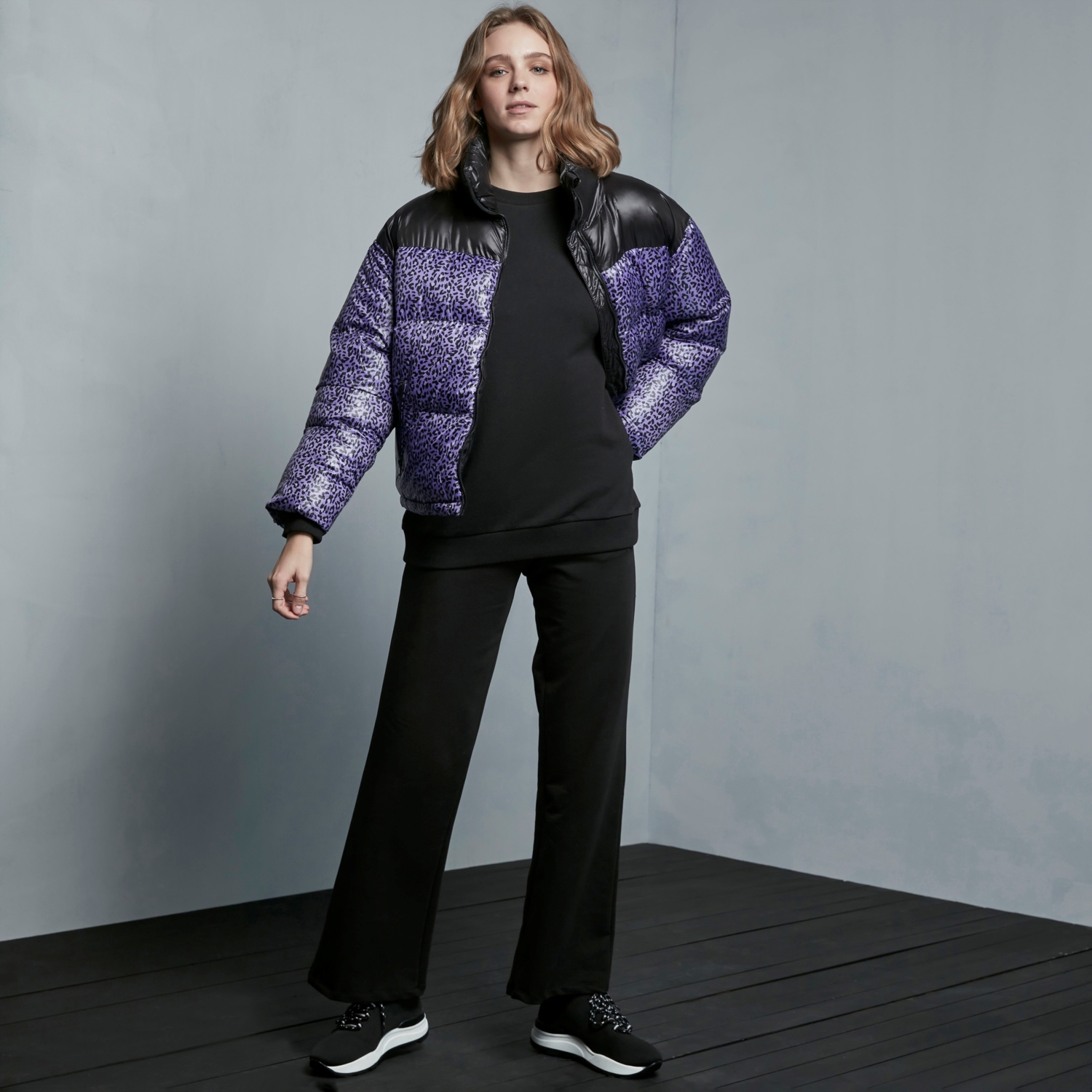 DİK YAKA LEOPAR DESENLİ PUFFER ŞİŞME MONT