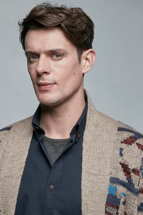  ŞAL YAKA DESENLİ TRİKO HIRKA