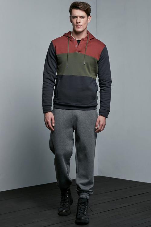  REENKLİ ŞERİTLİ KAPÜŞONLU SWEATSHIRT