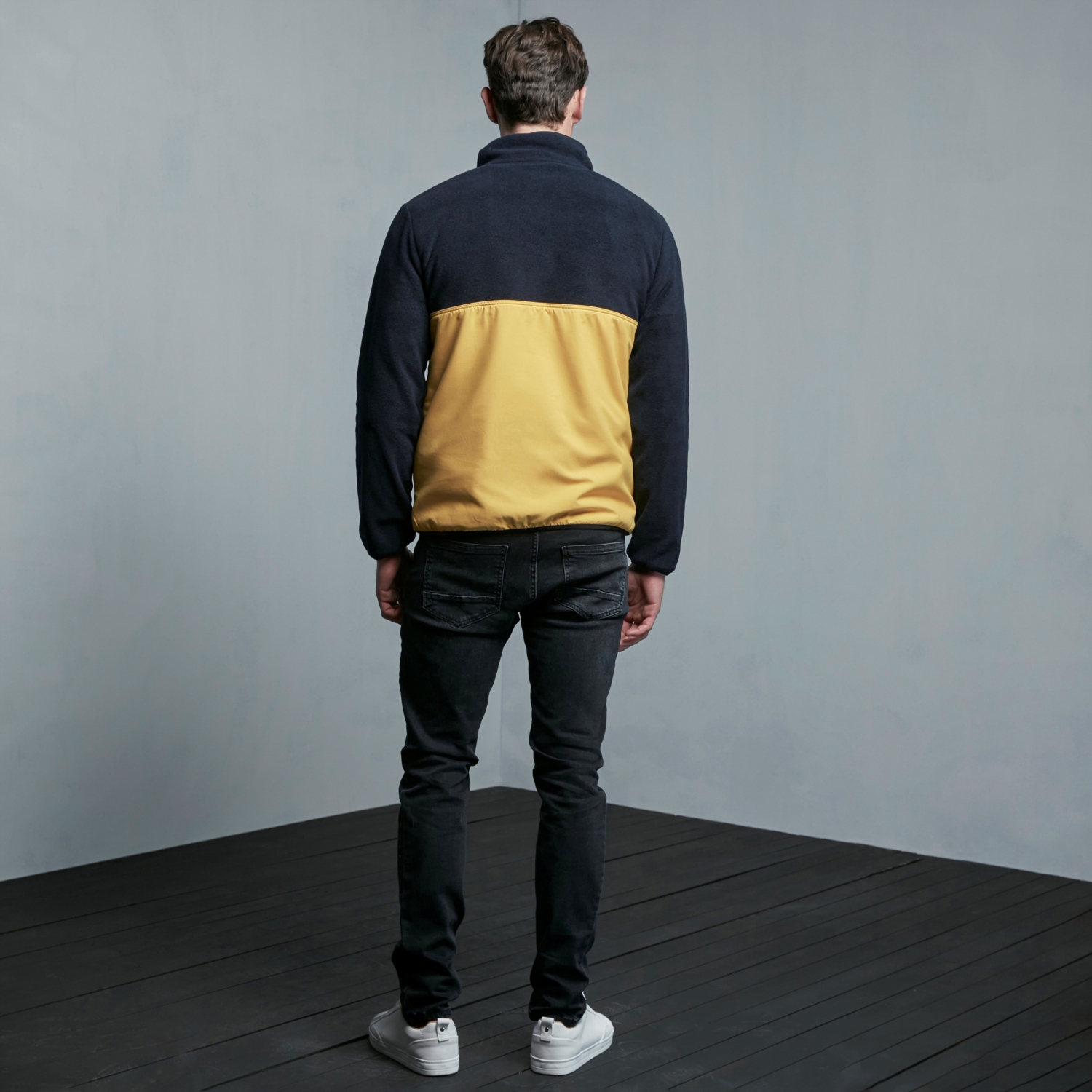 DİK YAKA POLAR SWEATSHIRT