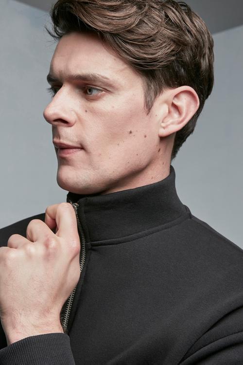  FERMUARLI DİK YAKA SWEATSHIRT