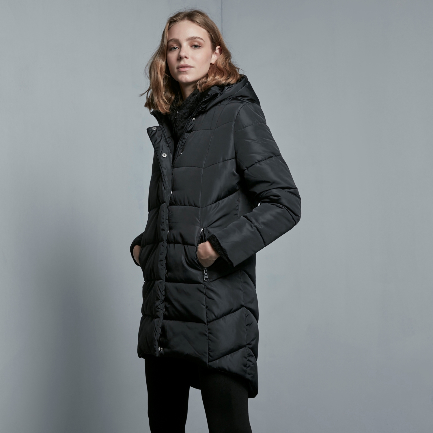 KAPİTONELİ UZUN PUFFER ŞİŞME MONT