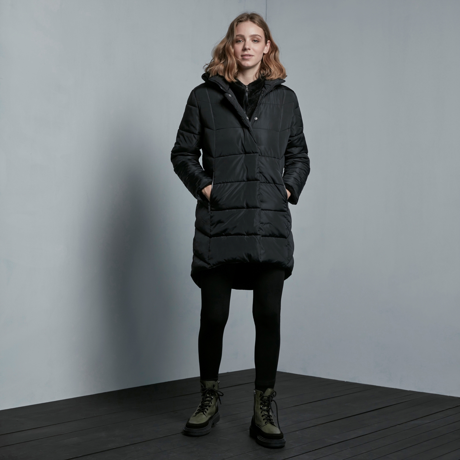 KAPİTONELİ UZUN PUFFER ŞİŞME MONT