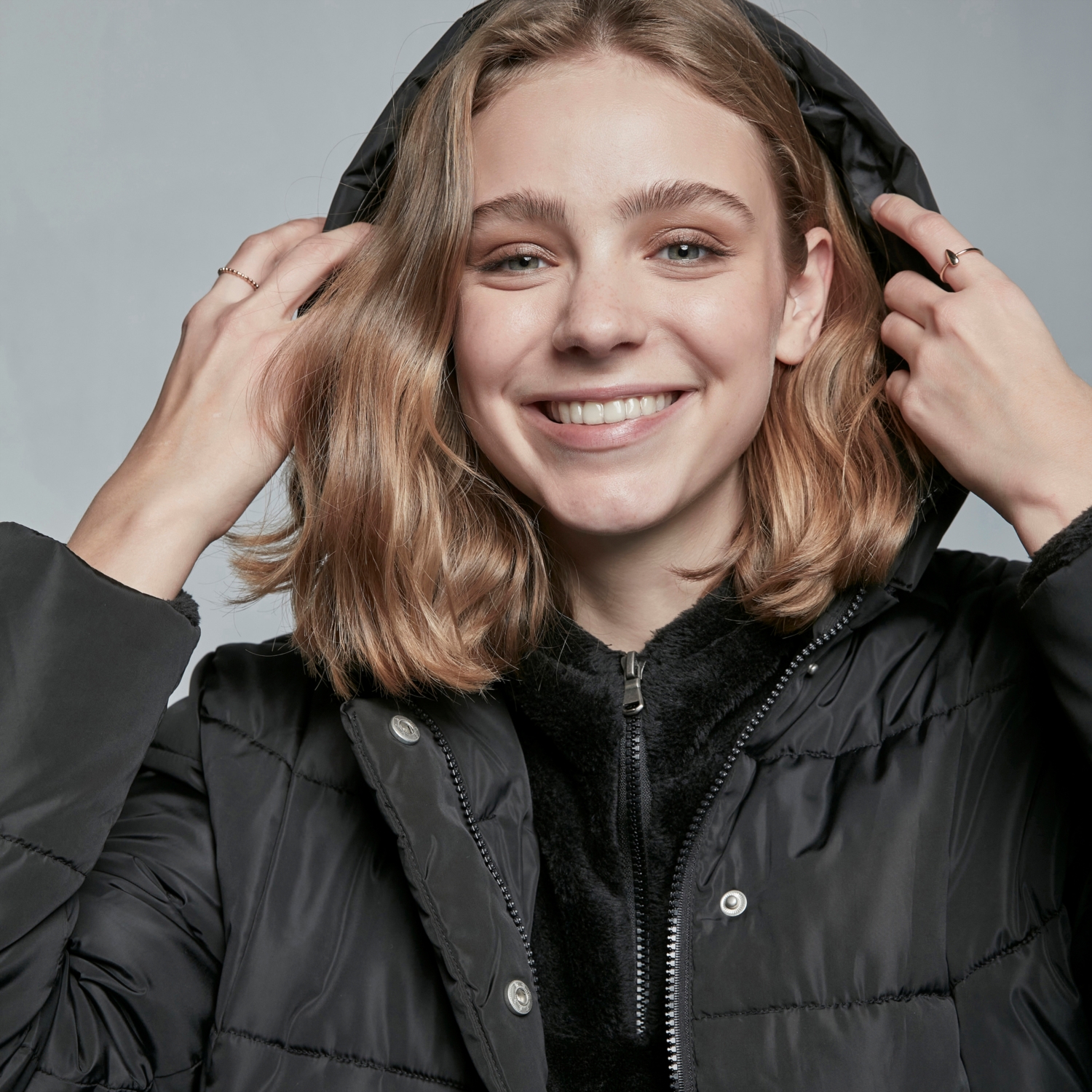 KAPİTONELİ UZUN PUFFER ŞİŞME MONT