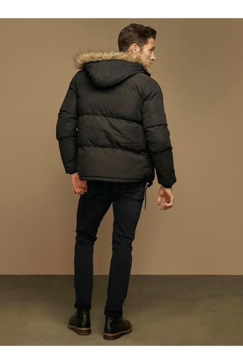  KAPİTONELİ KÜRKLÜ MONT