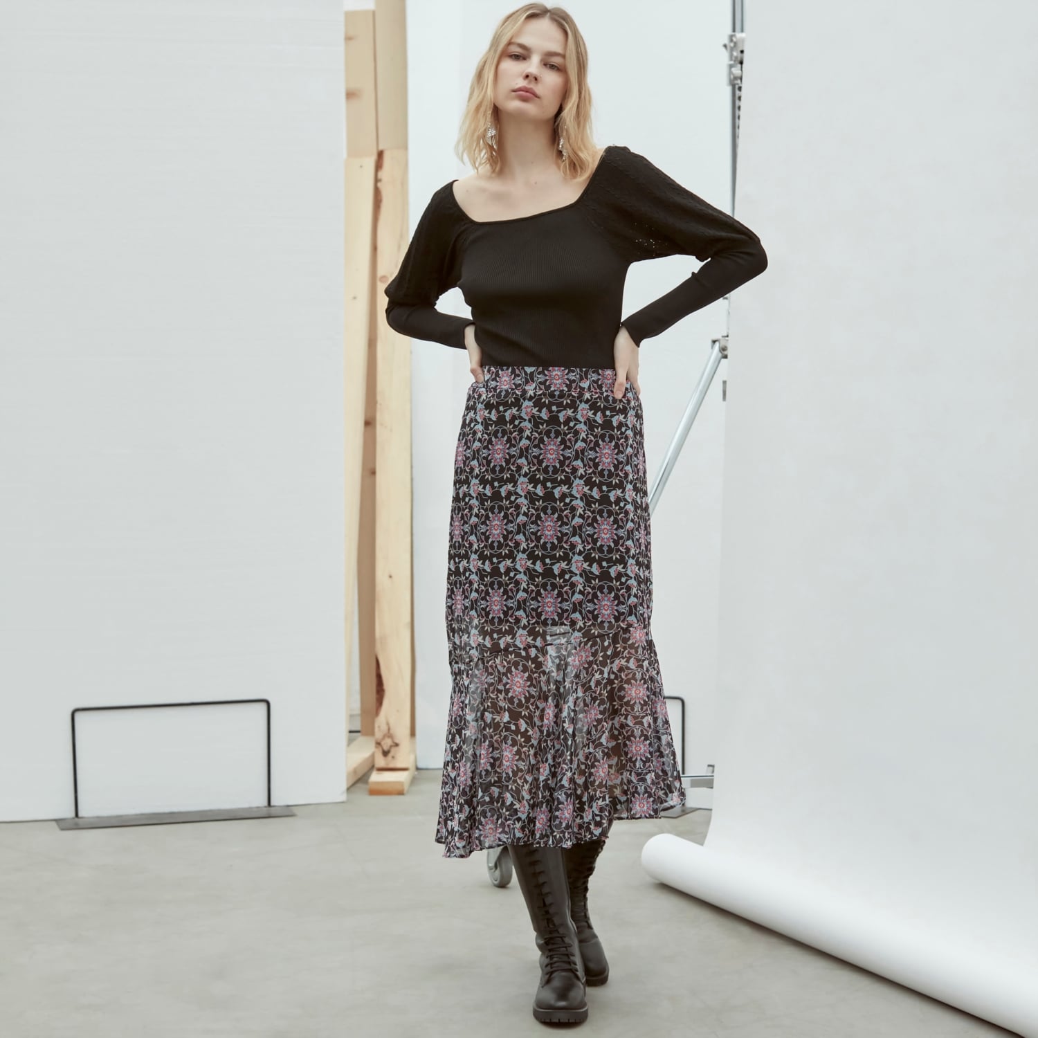 BASKILI KLOŞ MİDİ  ETEK