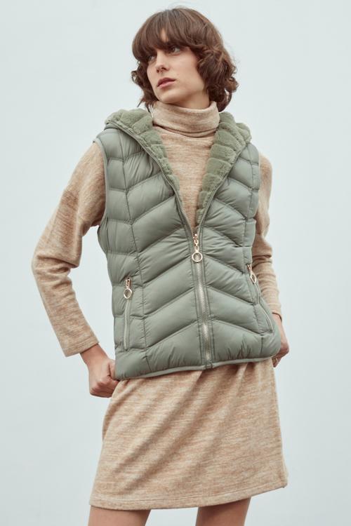  KAPÜŞONLU PELUŞ YELEK