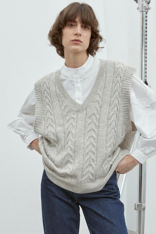  SAÇ ÖRGÜLÜ V YAKA SÜVETER