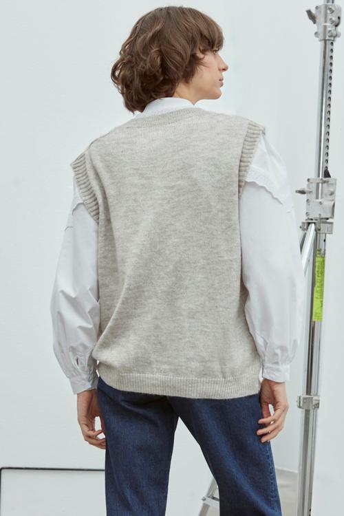  SAÇ ÖRGÜLÜ V YAKA SÜVETER