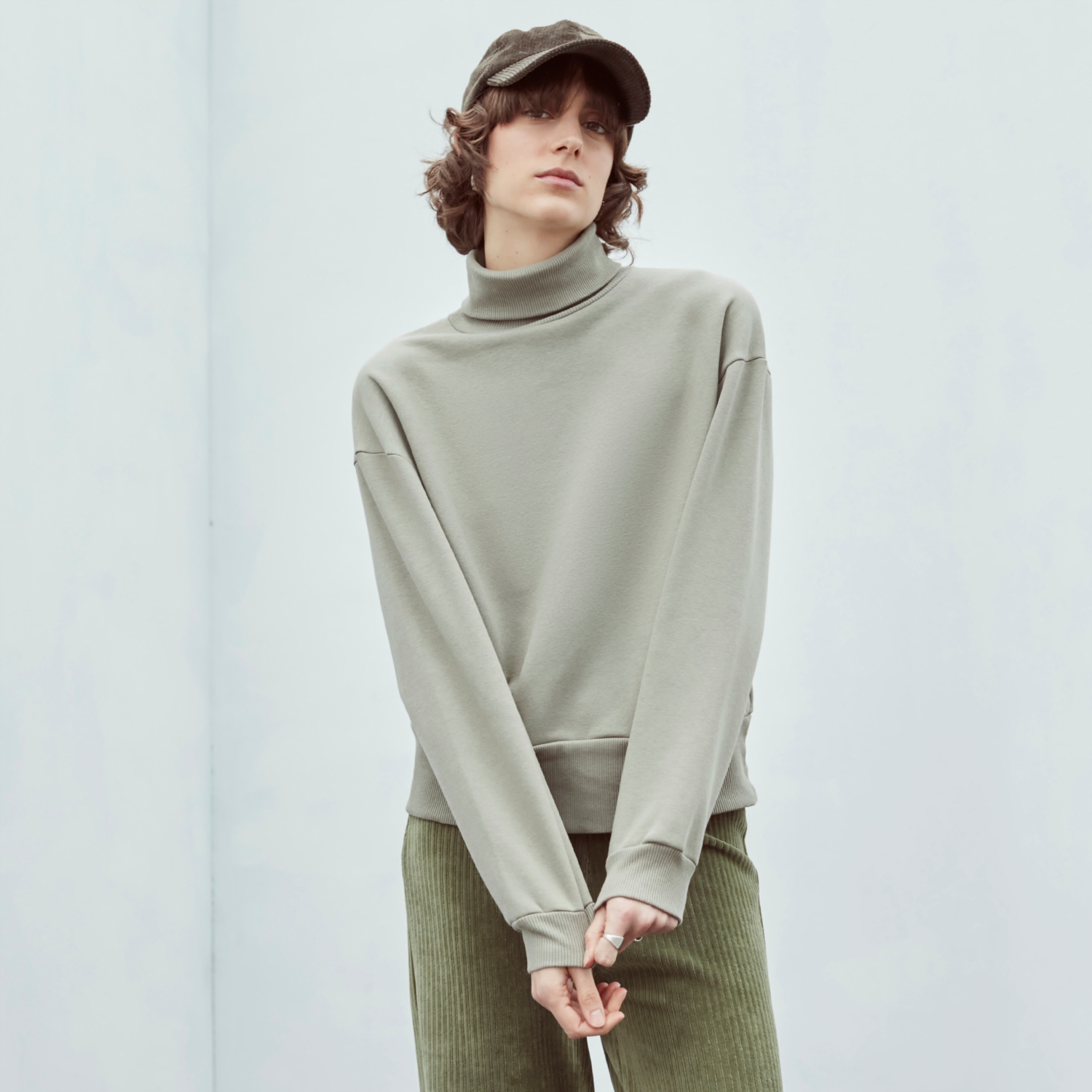 BALIKÇI YAKA SWEATSHIRT