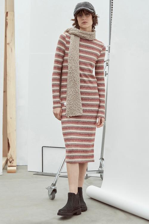  ÇİZGİLİ UZUN KOLLU TRİKO KALEM ELBİSE