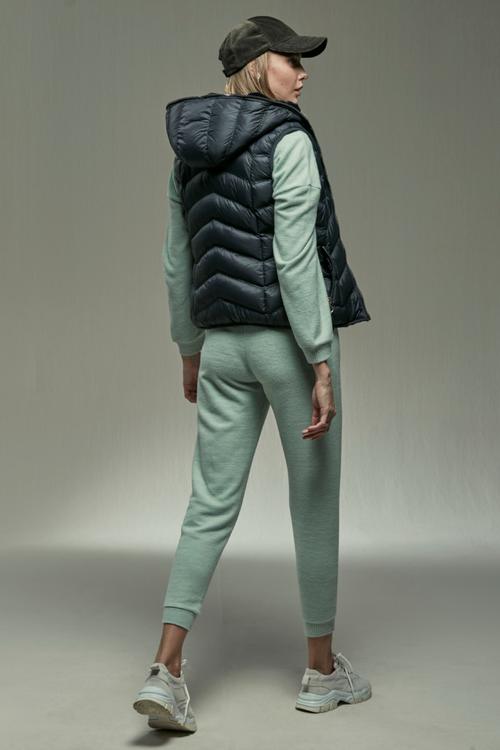  KAPÜŞONLU PELUŞ YELEK