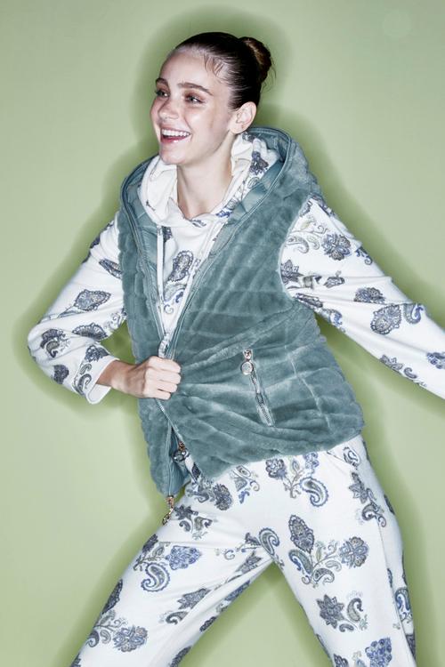  KAPÜŞONLU PELUŞ YELEK