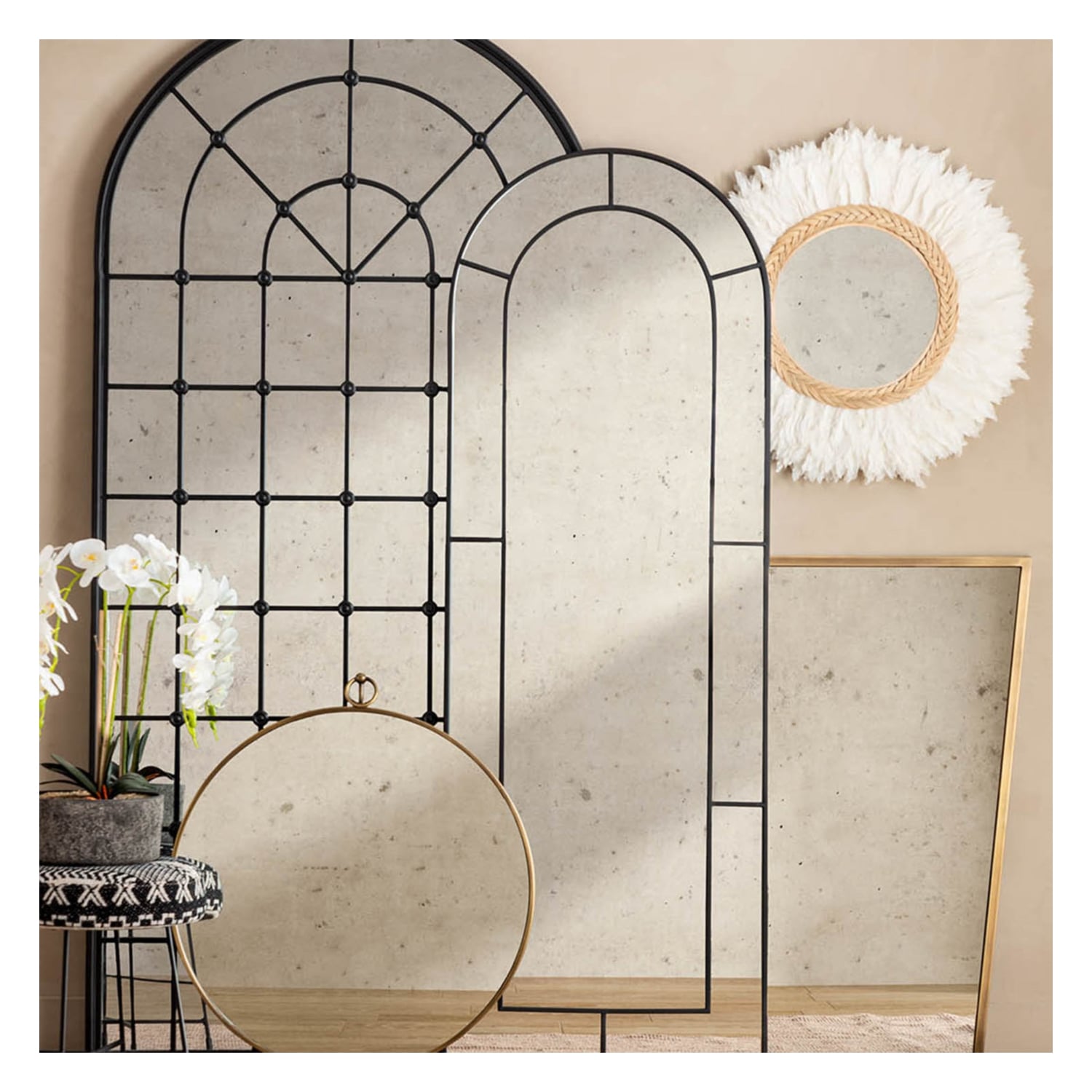 PALU AYNA BEYAZ 70X70X4 CM