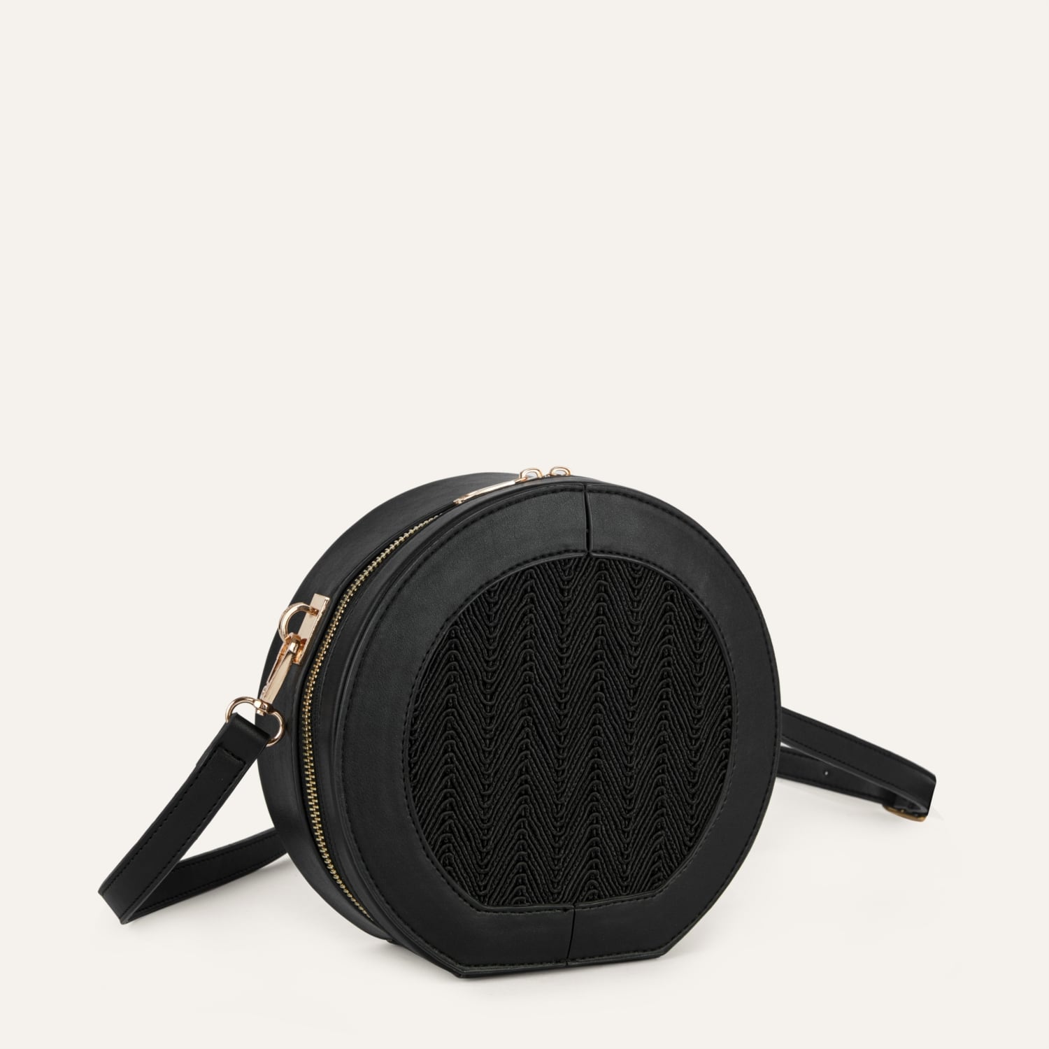 YUVARLAK KUTU OMUZ ÇANTASI