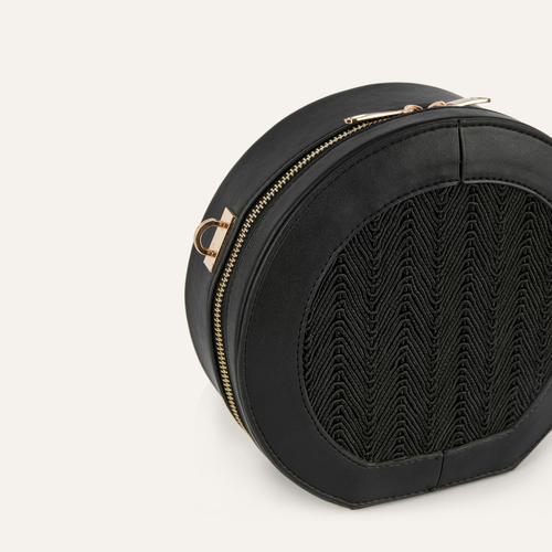  YUVARLAK KUTU OMUZ ÇANTASI