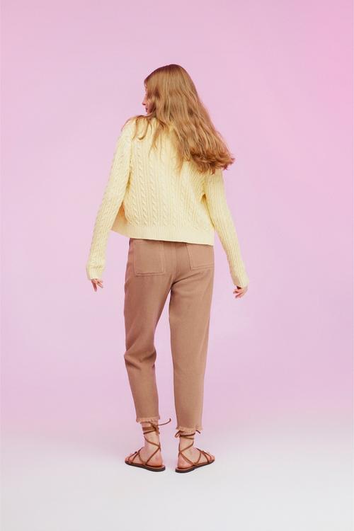  V YAKA SAÇ ÖRGÜ HIRKA