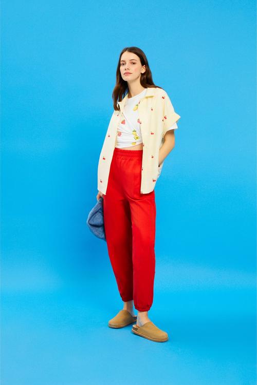  KİRAZ DESENLİ RESORT YAKA GÖMLEK