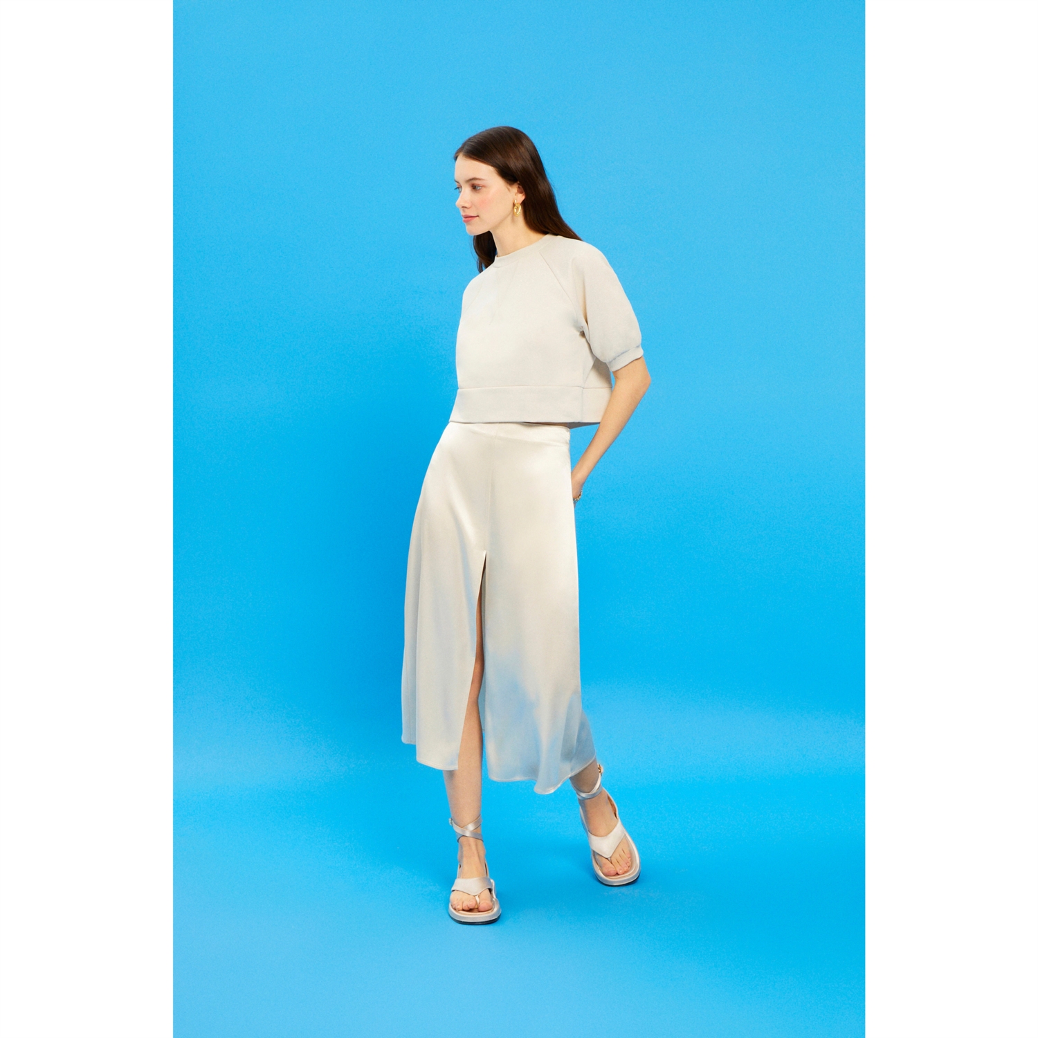 ÖNÜ YIRTMAÇLI MİDİ VİSKON ETEK