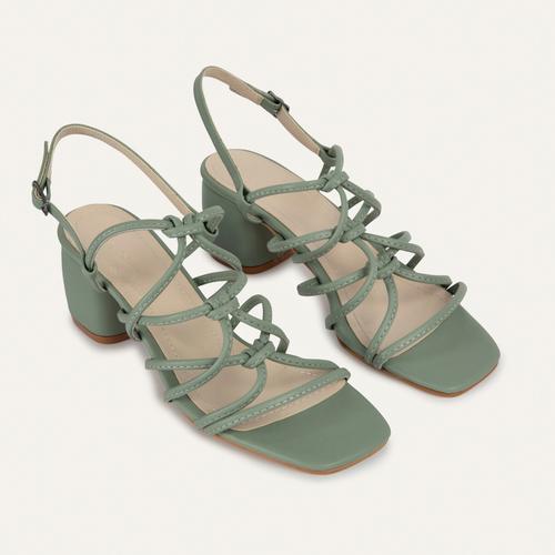  KARE BURUN BAĞCIKLI KALIN TOPUKLU AYAKKABI