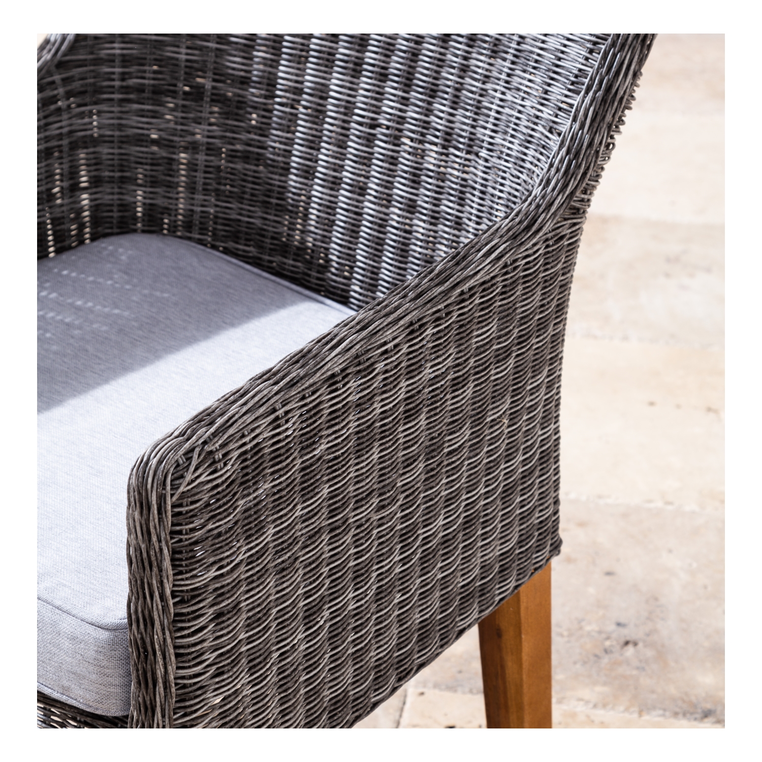 FINN KOLÇAKLI SANDALYE GRİ