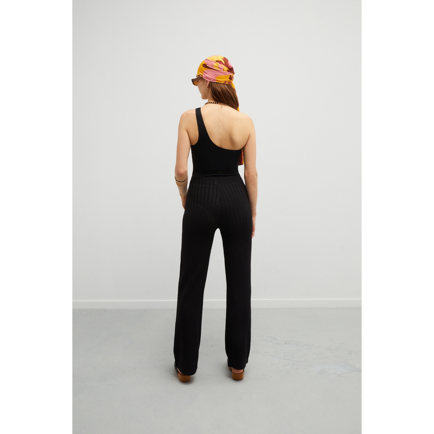 FİTİLLİ TRİKO PANTOLON