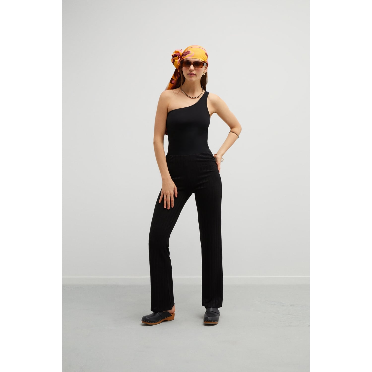 FİTİLLİ TRİKO PANTOLON