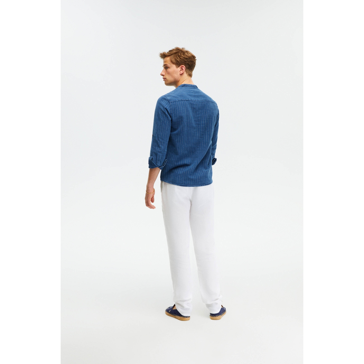 KETEN KARIŞIMLI HAKİM YAKA REGULAR FIT ÇİZGİLİ GÖMLEK