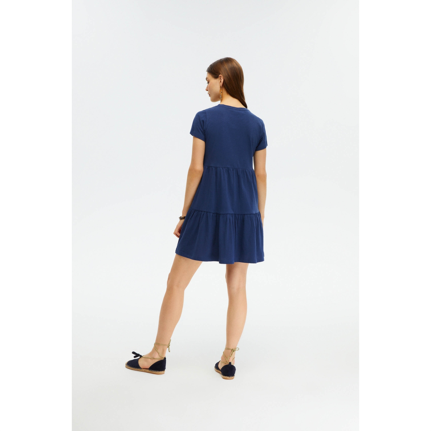 PAMUKLU KISA KOLLU MİNİ ELBİSE