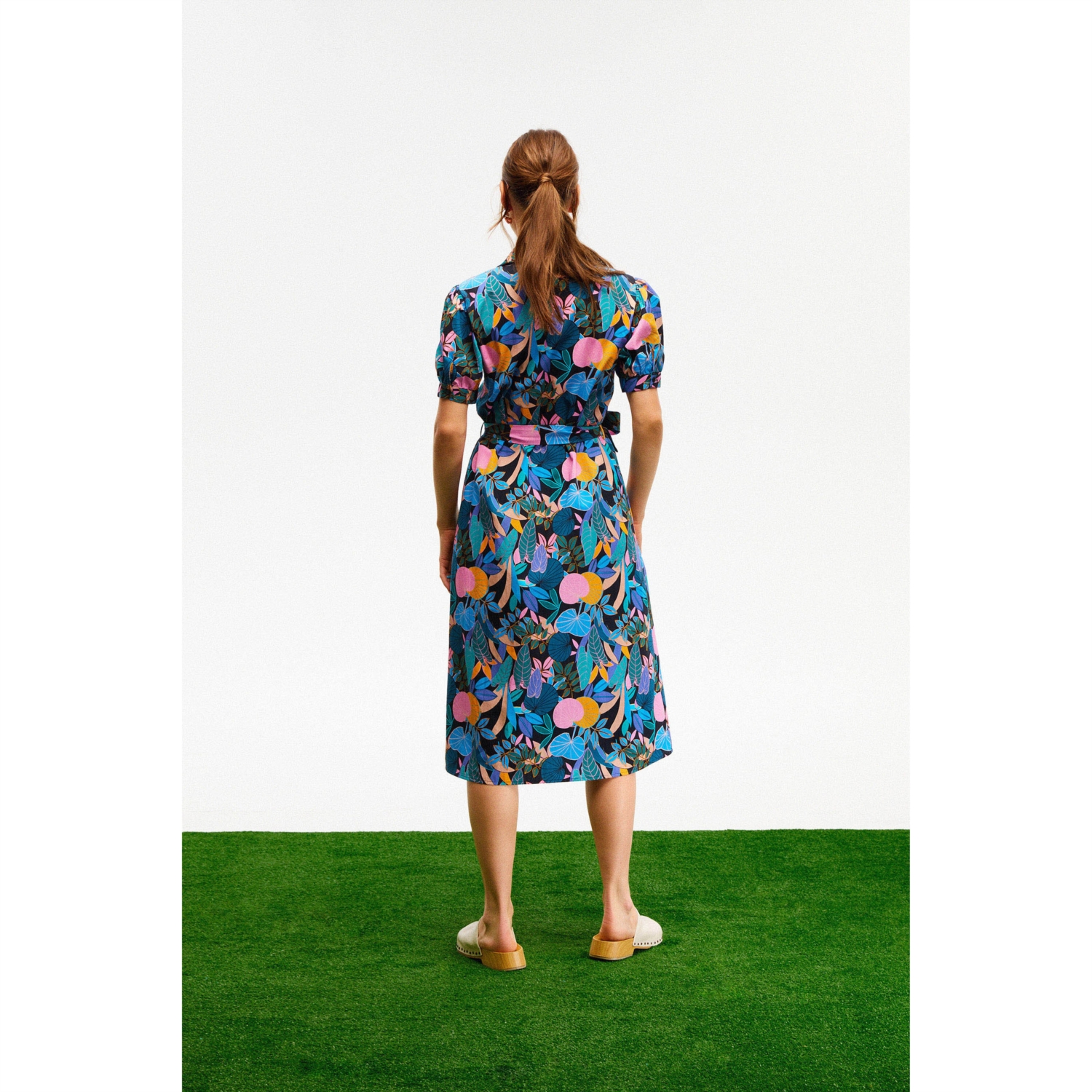 ÇİÇEK DESENLİ MİDİ GÖMLEK ELBİSE