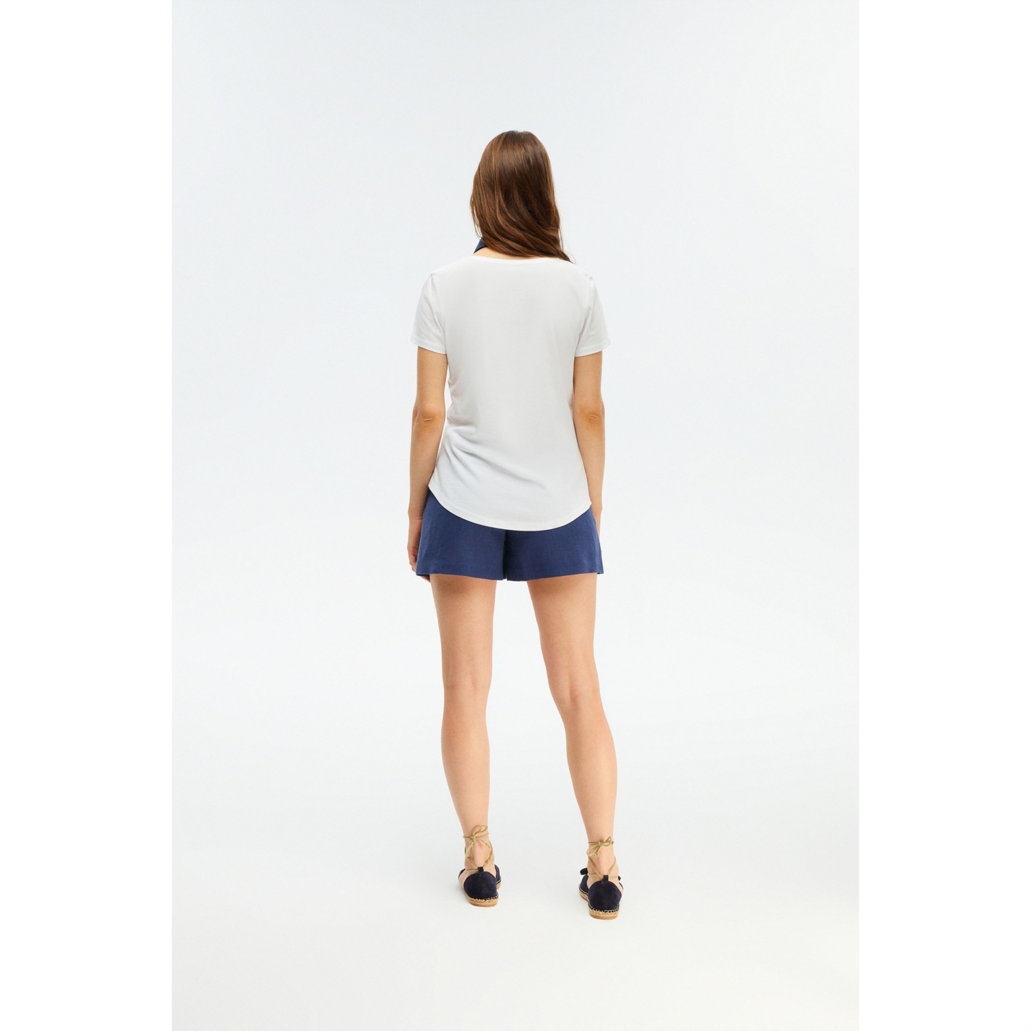 DENİZ KABUĞU BASKILI BİSİKLET YAKA T-SHIRT