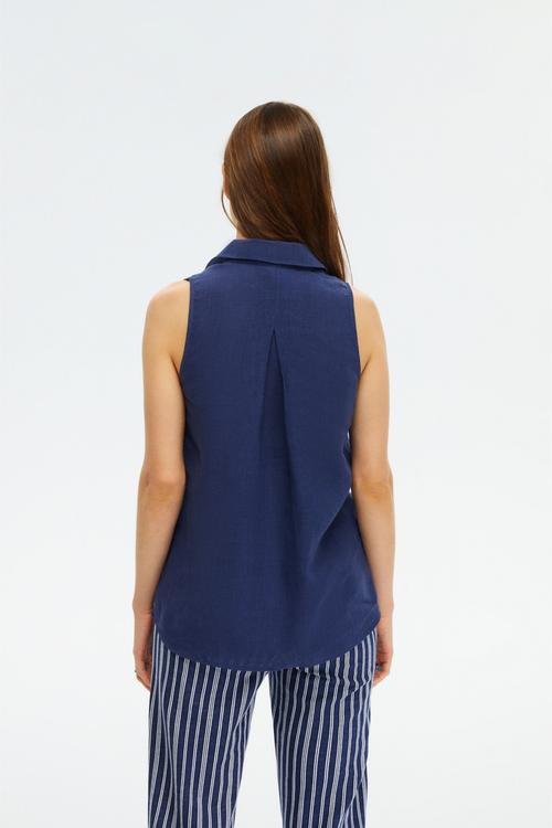  GİZLİ DÜĞMELİ KOLSUZ REGULAR FIT KETEN GÖMLEK