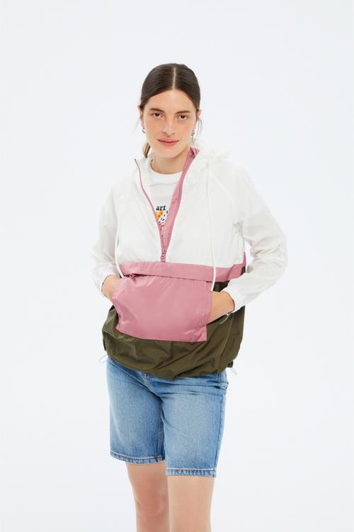  ÇANTAYA DÖNÜŞEBİLEN KAPÜŞONLU YAĞMURLUK