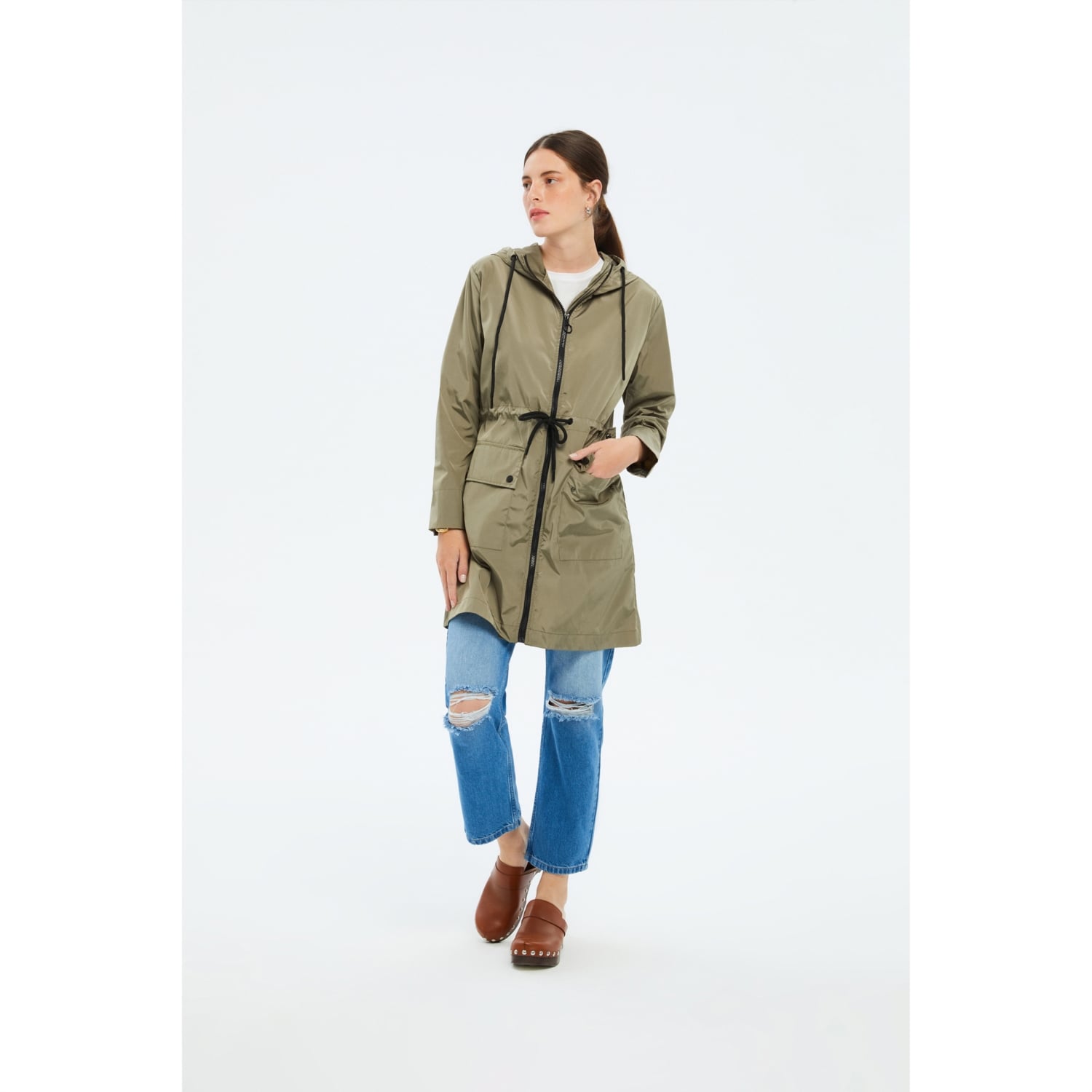 KAPÜŞONLU UZUN YAĞMURLUK