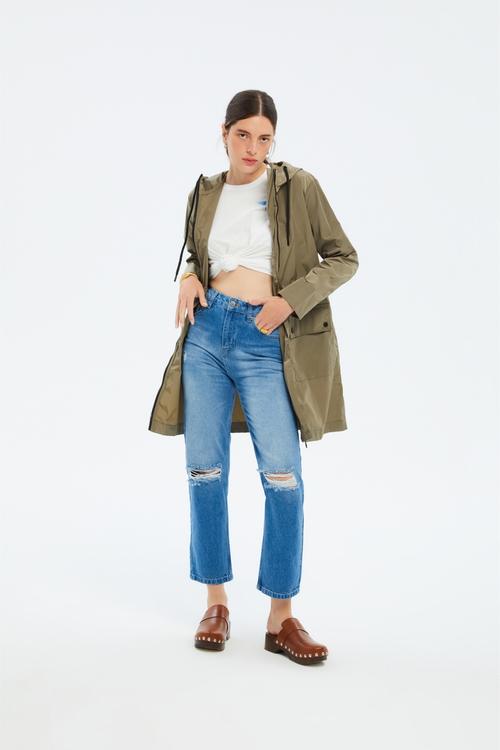  KAPÜŞONLU UZUN YAĞMURLUK